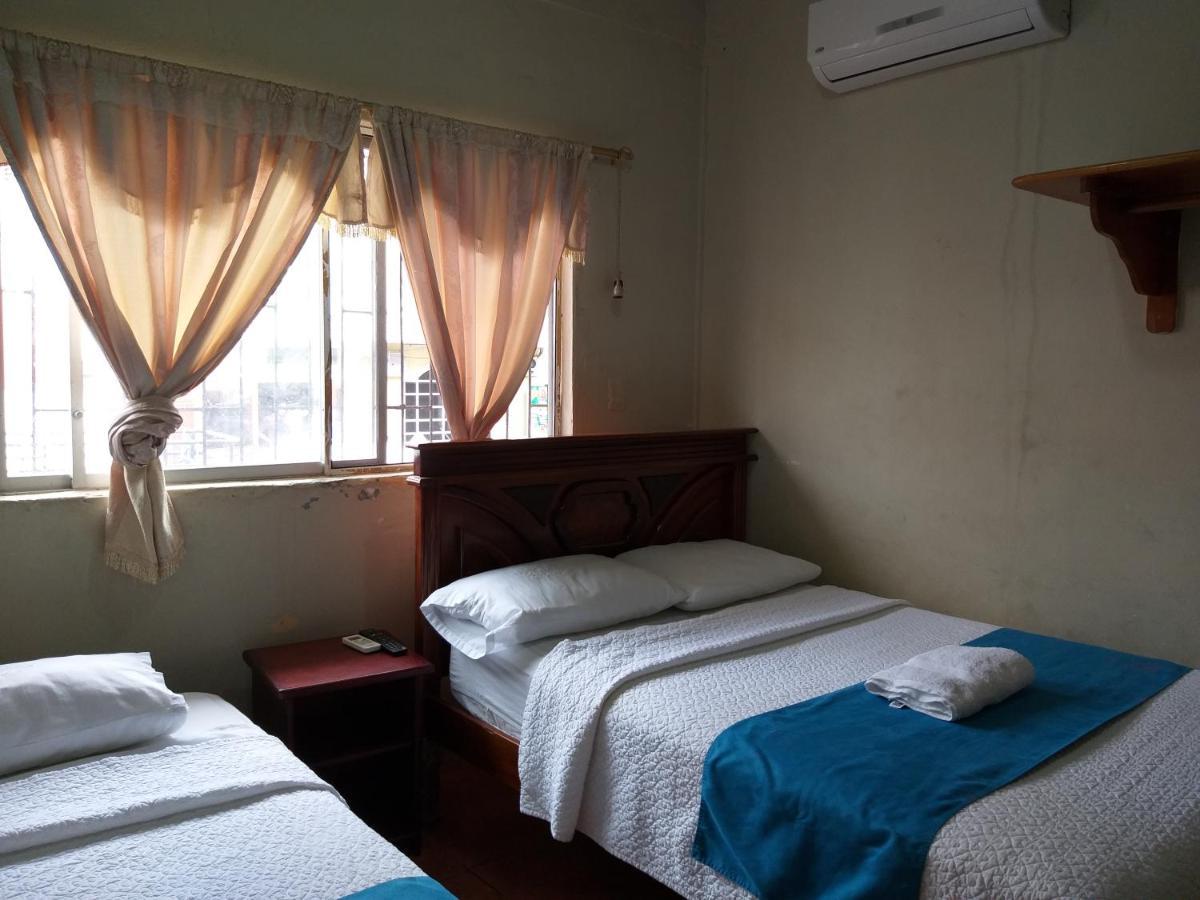 Hostal Miconia Puerto Ayora  Luaran gambar