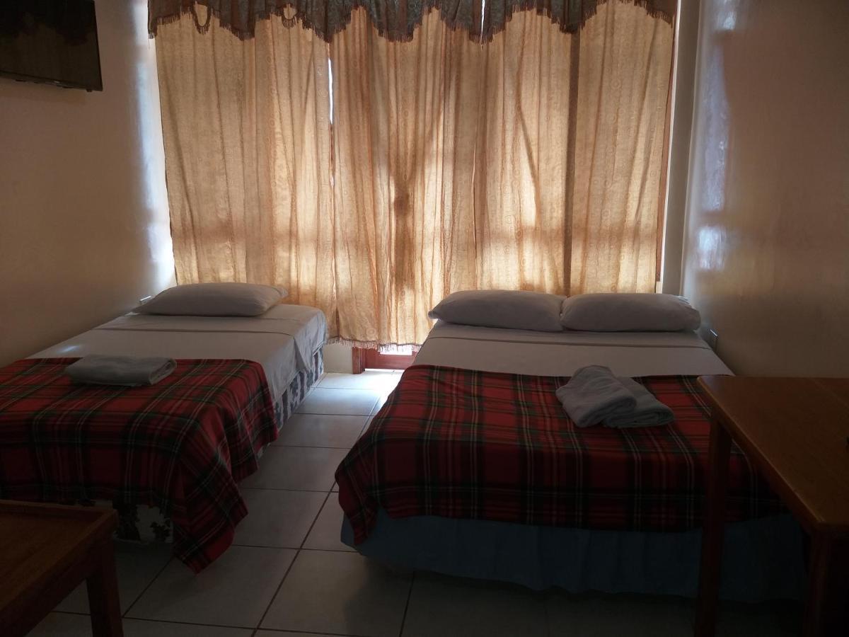 Hostal Miconia Puerto Ayora  Luaran gambar