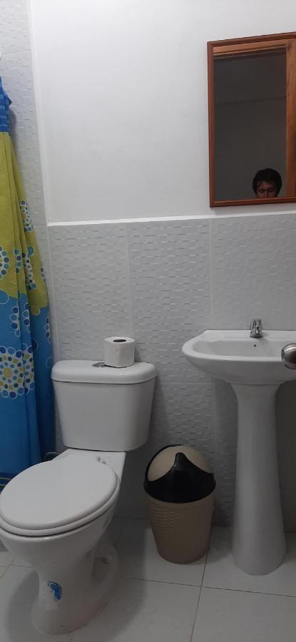 Hostal Miconia Puerto Ayora  Luaran gambar