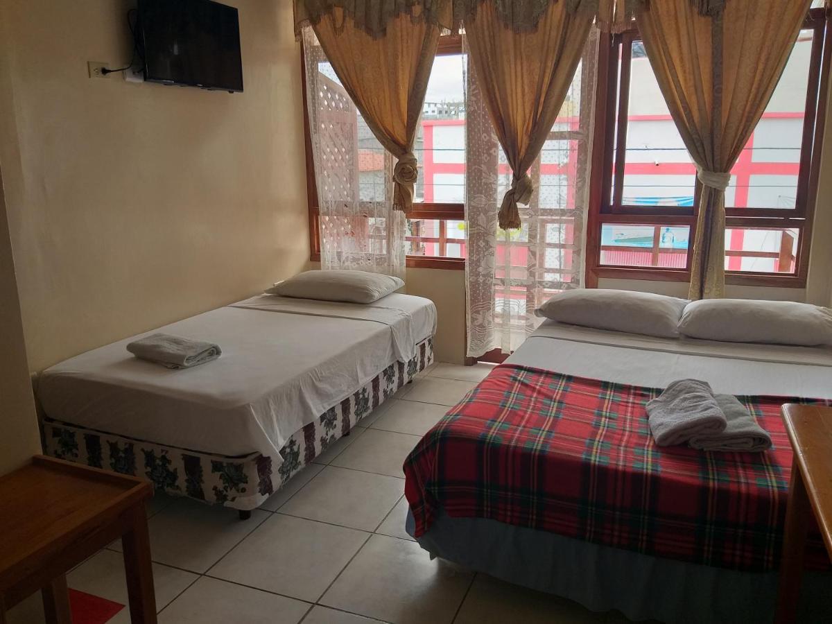 Hostal Miconia Puerto Ayora  Luaran gambar