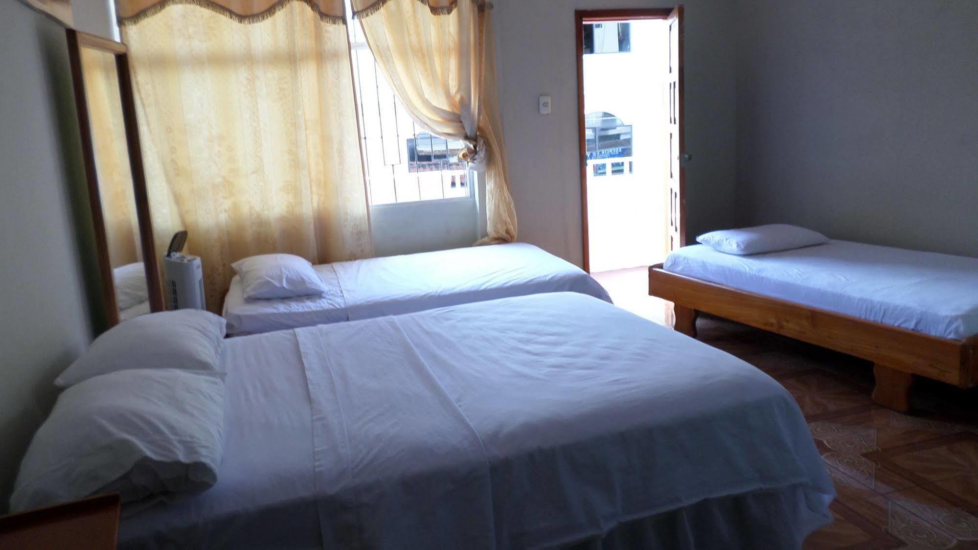 Hostal Miconia Puerto Ayora  Luaran gambar