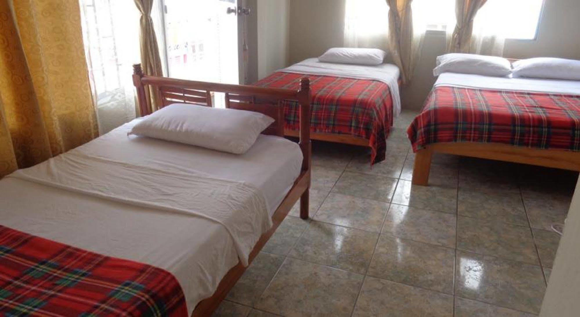 Hostal Miconia Puerto Ayora  Luaran gambar